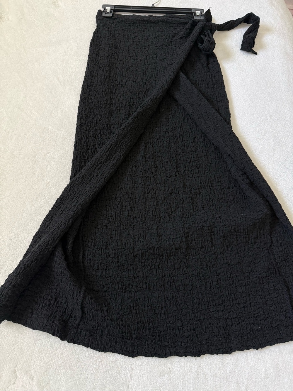 Black Textured Two Piece Set Crop Top & Wrap Midi Skirt Boho Resort - Picture 6 of 11
